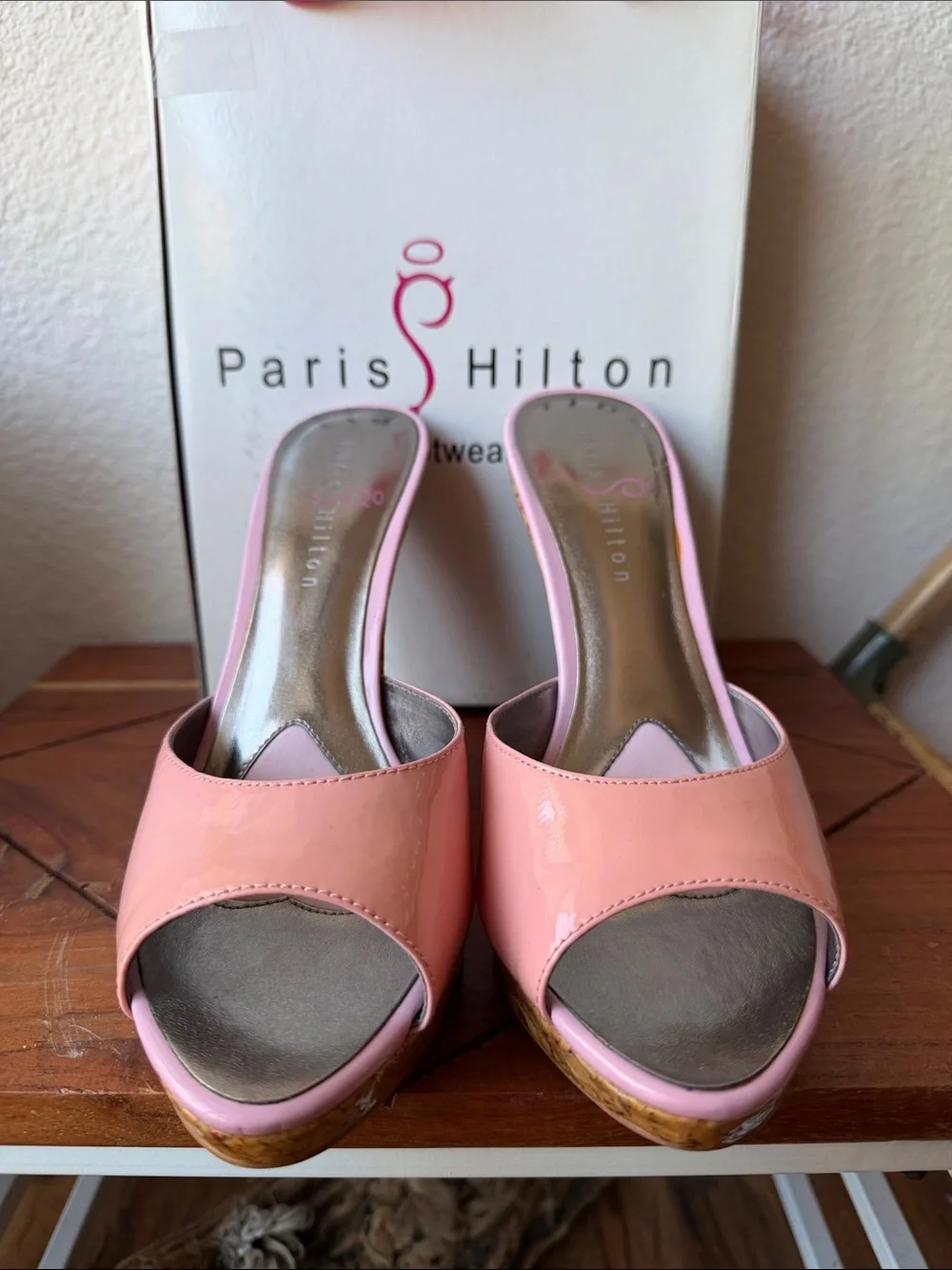 Paris Hilton Pink Patent Cork Wedge Mules - Picture 2 of 6